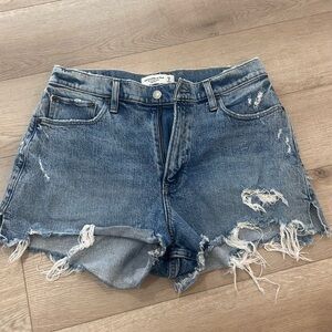 Abercrombie & Fitch Women’s CURVE LOVE Jean Shorts Size 28/8
